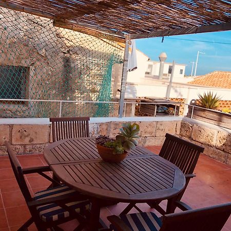 Casa mediterránea en el céntrico casco antiguo a un paso del Mar Dénia Esterno foto